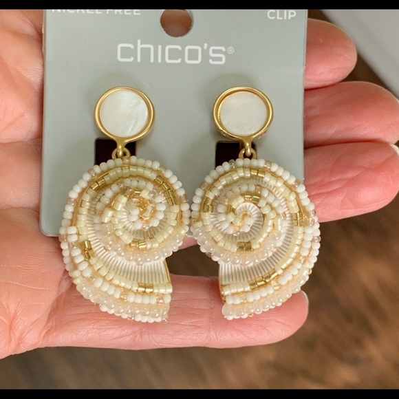 Chico’s summer white seed bead earring - Picture 13 of 15